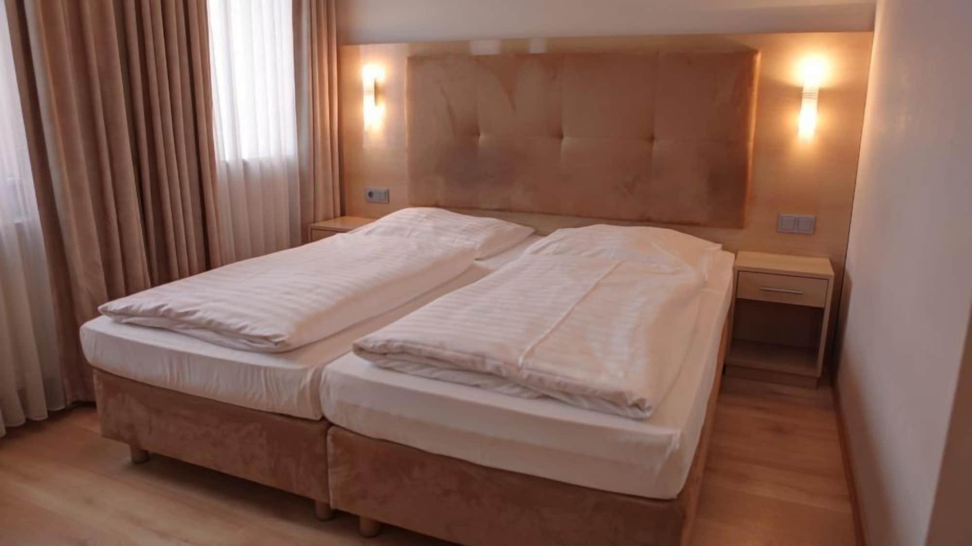 Hotel Am Kurfuerstenplatz - Messe Frankfurt nad Menem Zewnętrze zdjęcie